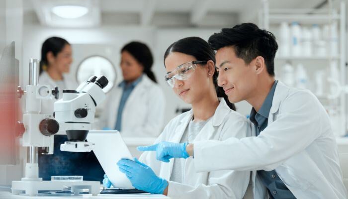 Cardiovascular Researcher - 700x400